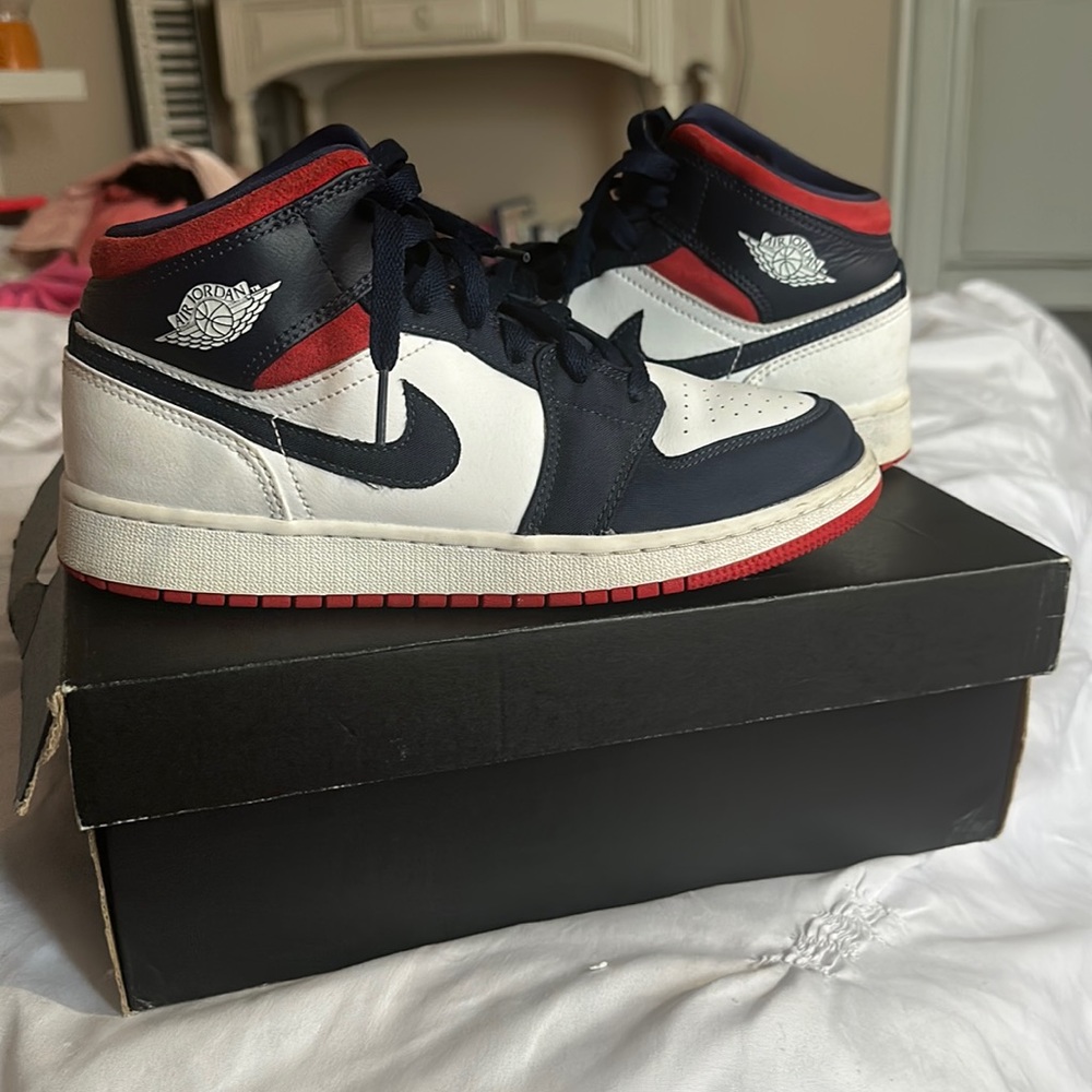 jordan 1 mid blue and red